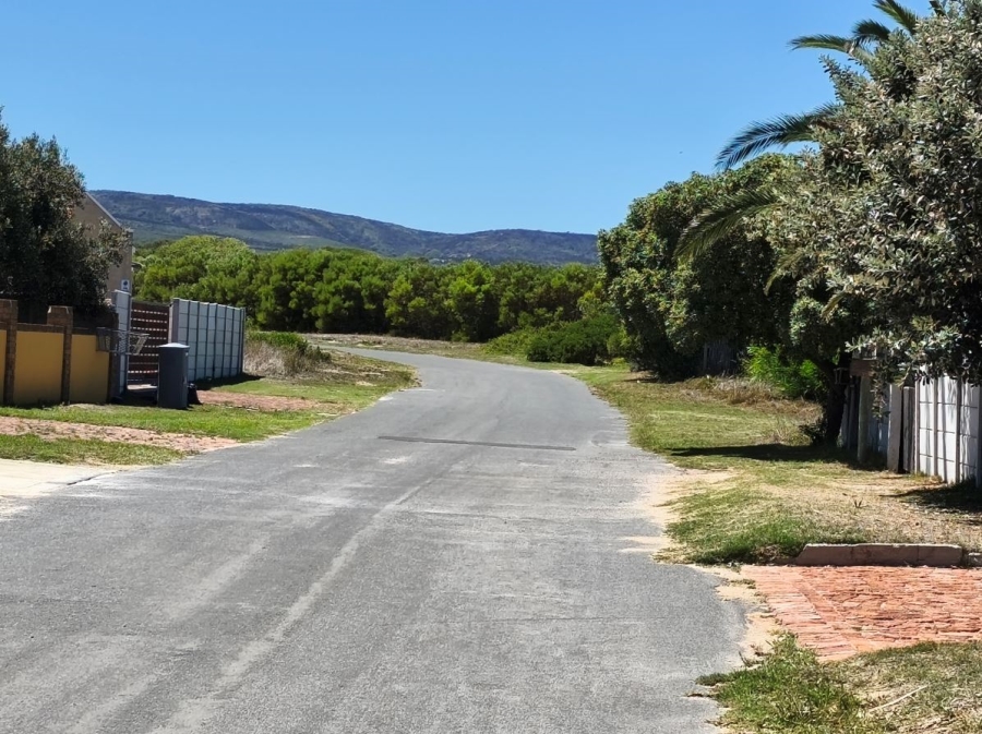 2 Bedroom Property for Sale in De Kelders Western Cape